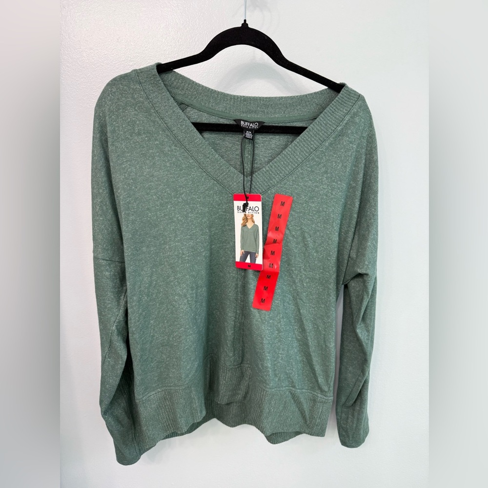 NWT Buffalo David Bitton Women's Green V-Neck Top